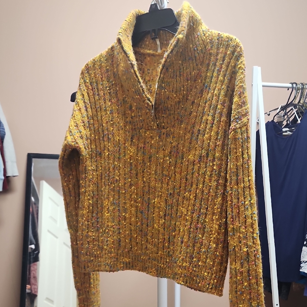 Hello Nite Colorful Mustard Sweater Size XS